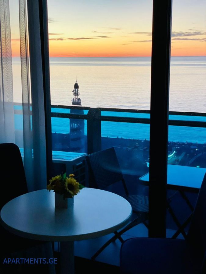 Panoramic 3-room apartment, block C